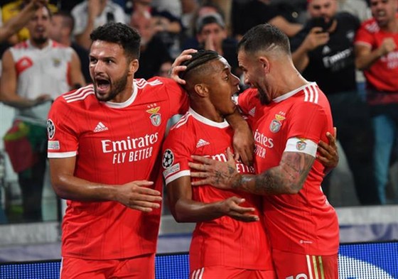 PSG có Mbappe, Messi và Neymar giải cứu, nhưng Juve thì không ảnh 1