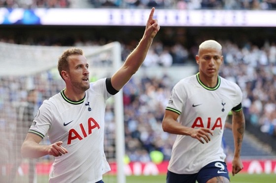 Son Heung-min vào sân từ ghế dự bị, ghi hat-trick trong 13 phút ảnh 1
