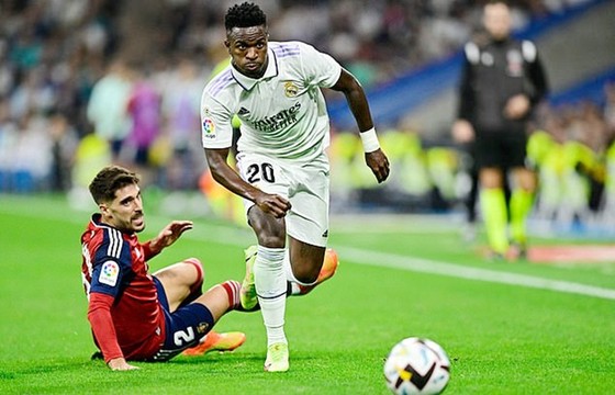 Real Madrid đứt mạch thắng, mất luôn ngôi đầu ảnh 1