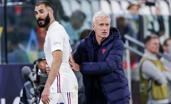 Cú sốc cho tuyển Pháp, Benzema chia tay giải vì chấn thương mới ảnh 1