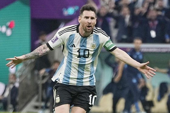 Lionel Messi ghi một trong những bàn thắng quan trọng nhất trong sự nghiệp của mình.