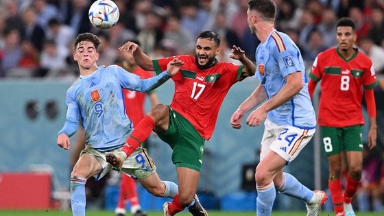 Morocco làm nên lịch sử, Tây Ban Nha gục ngã đau đớn ảnh 1