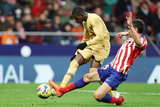 Ousmane Dembele ghi bàn duy nhất giúp Barca giành chiến thắng đầu tiên tại La Liga trong năm mới.