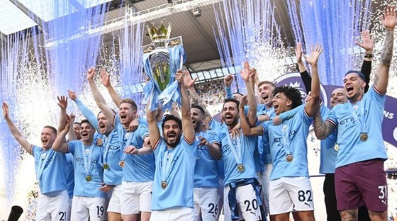 Lễ ăn mừng chức vô địch Premier League của Man.City.