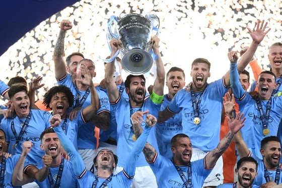 Man.City cuối cùng đã được nếm trải vinh quang Champions League lần đầu tiên trong lịch sử.