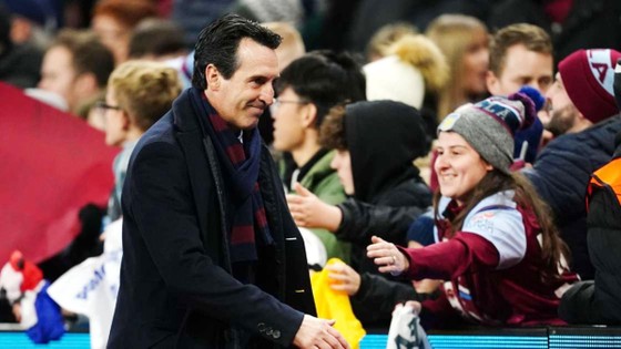 HLV Unai Emery đã biến Villa Park thành pháo đài khi Aston Villa đánh bại Fulham 3-1 để có 13 trận thắng liên tiếp trên sân nhà tại Premier League.