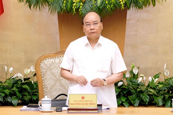 Thủ tướng Nguyễn Xuân Phúc chủ trì phiên họp Chính phủ thường kỳ tháng 6. Ảnh: VGP