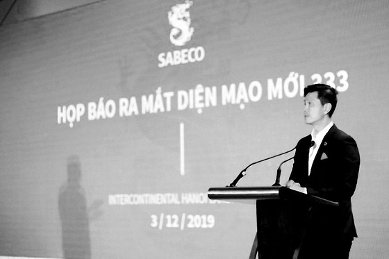 Ông Bennett Neo - Tổng Giám đốc SABECO phát biểu tại họp báo