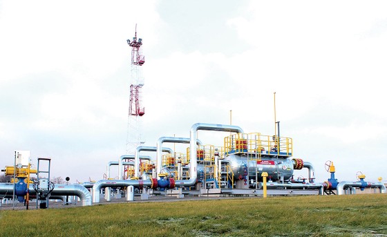 Đường ống dẫn dầu của Nga đến châu Âu đi qua Ukraine                                                                                             Ảnh: Gazprom.ru 