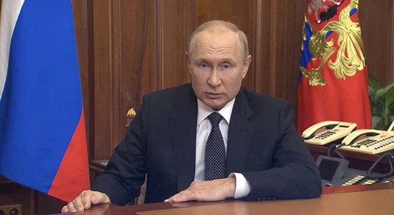 Tổng thống Nga Vladimir Putin phát biểu và công bố sắc lệnh động viên một phần trên truyền hình vào ngày 21-9-2022. Ảnh: REUTERS