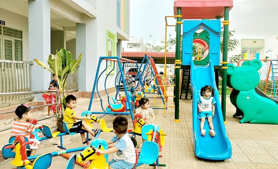 Trường mẫu giáo Suối Trầu (Khu tái định cư sân bay Long Thành) được đầu tư các thiết bị phục vụ nhu cầu vui chơi của trẻ