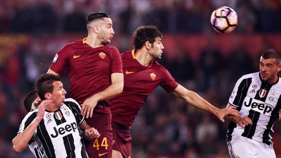Edin Dzeko: Không dễ đánh bại Juventus ảnh 1