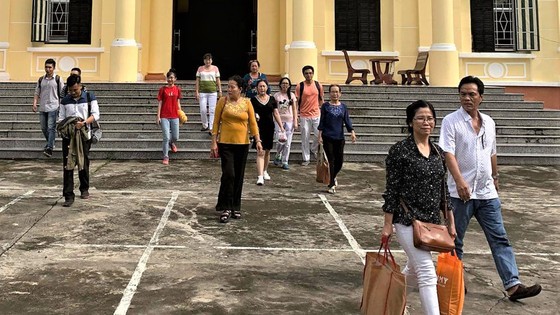 Vụ “Sinh viên bị kiện hoàn trả học bổng”: Chưa có hồi kết ảnh 1 Vụ “Sinh viên bị kiện hoàn trả học bổng”: Chưa có hồi kết ảnh 1