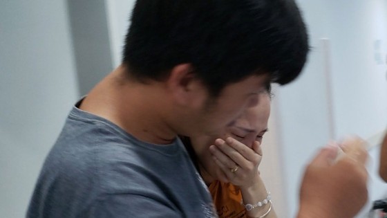 Trúc Nhi - Diệu Nhi được đưa ra khỏi phòng mổ ảnh 31