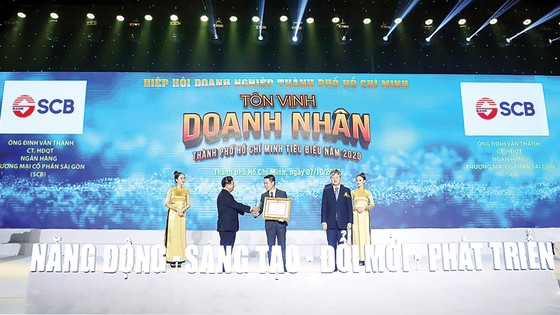 Hòa Bình 8 năm liên tiếp đạt Doanh nghiệp TPHCM tiêu biểu ảnh 1