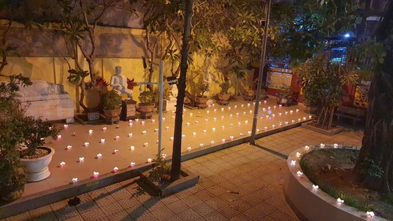 Lễ tưởng niệm đồng bào tử vong và cán bộ, chiến sĩ hy sinh do đại dịch Covid-19 ảnh 47