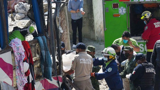 Tai nạn xe khách tại Mexico, hơn 50 người thương vong ảnh 1