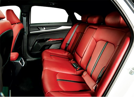 Kia K5 - D sedan cao cấp chinh phục người trẻ ảnh 3