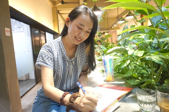 Cây bút trẻ Hồ Phương Thảo đưa ký ức tuổi thơ vào trang sách