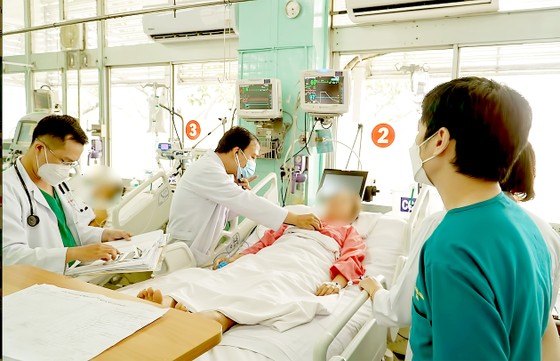 Một ca tai biến do tiêm filler được điều trị tại Bệnh viện Chợ Rẫy
