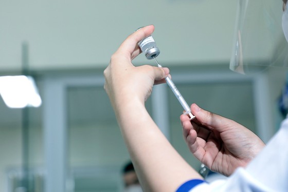 Huy động nguồn lực xã hội để có đủ vaccine cho người Việt chống Covid-19 ảnh 2