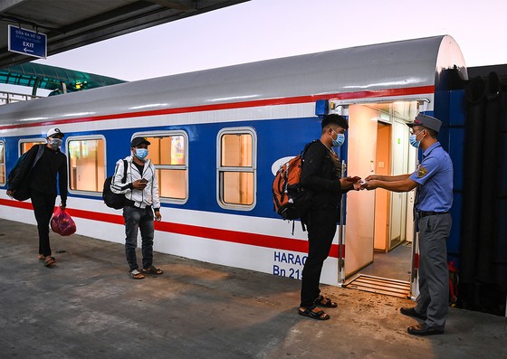 Đường sắt xin vay cứu trợ 800 tỷ đồng ảnh 1