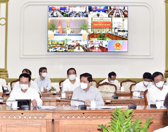 Chúng ta đang đi đúng hướng, cần tiếp tục phấn đấu, nỗ lực thực hiện cho được mục tiêu kép ảnh 2 Chúng ta đang đi đúng hướng, cần tiếp tục phấn đấu, nỗ lực thực hiện cho được mục tiêu kép ảnh 2