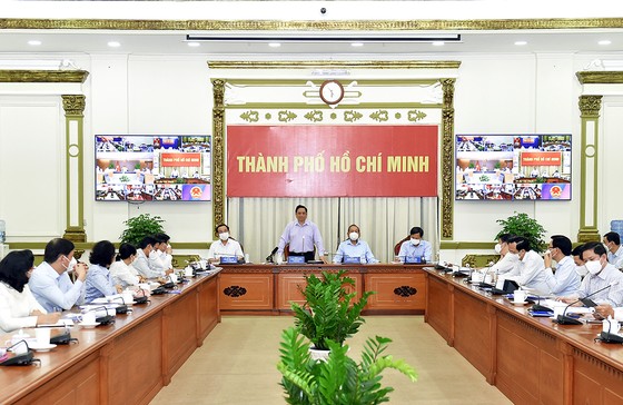 Chúng ta đang đi đúng hướng, cần tiếp tục phấn đấu, nỗ lực thực hiện cho được mục tiêu kép ảnh 3 Chúng ta đang đi đúng hướng, cần tiếp tục phấn đấu, nỗ lực thực hiện cho được mục tiêu kép ảnh 3