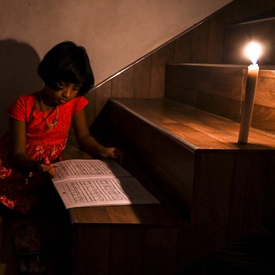 21 triệu dân Sri Lanka bị cắt điện do máy phát điện than của Trung Quốc bị lỗi