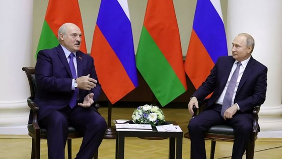 Tổng thống Nga Vladimir Putin và người đồng cấp Belarus Alexander Lukashenko tại Sochi