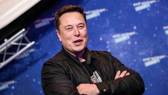 Tesla gây sốc khi phong ông chủ Elon Mush là 'Vua Công nghệ'