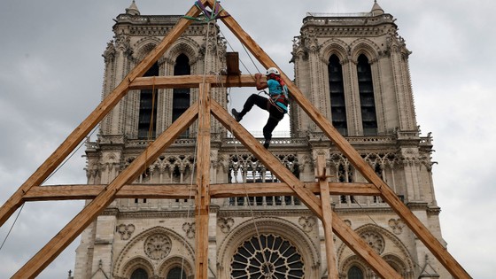 Nhà thờ Đức Bà Paris chuẩn bị mở cửa trở lại sau trận hỏa hoạn kinh hoàng