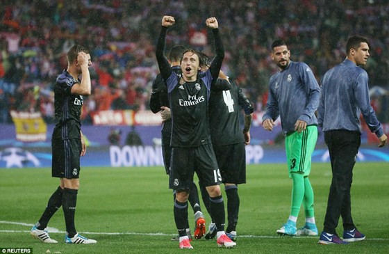 Niềm vui của các cầu thủ Real Madrid. Ảnh: Reuters