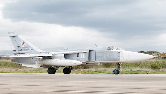 Máy bay tấn công Su-24 tại căn cứ không quân Khmeimim, Syria. Nguồn: Sputnik