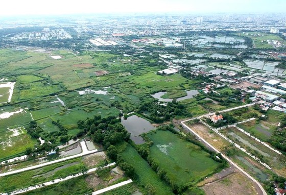 Khan dự án, giá nhà đất tăng vọt? ảnh 1
