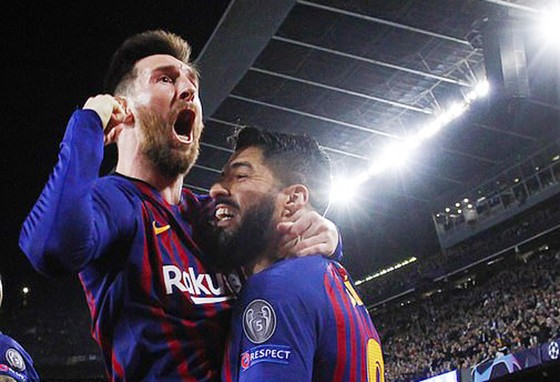 Messi và Suarez cùng ghi bàn giúp Barcelona thắng Liverpool. Ảnh: Reuters