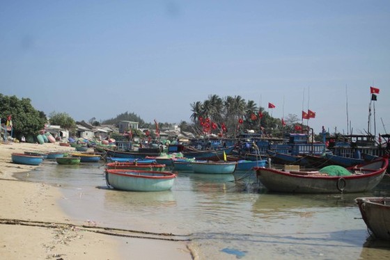 Tuyên truyền giải pháp giúp ngư dân khai thác hải sản đúng pháp luật