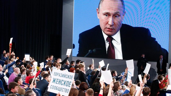 Gần 1.900 phóng viên đã đăng ký tham gia cuộc họp báo. Ảnh: Sputnik News