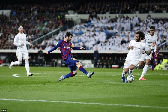 Xếp hạng vòng 26-La Liga: Hạ Barcelona 2 - 0, Real Madrid giành lại ngôi đầu ảnh 1 Xếp hạng vòng 26-La Liga: Hạ Barcelona 2 - 0, Real Madrid giành lại ngôi đầu ảnh 1