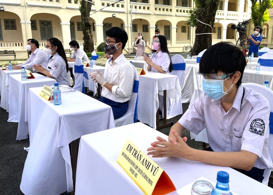 Nhiều địa phương tổ chức lễ khai giảng “đặc biệt” ảnh 2