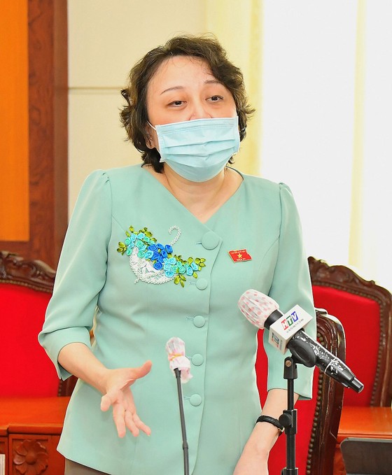 Phục vụ ăn uống tại chỗ nhưng không chủ quan phòng dịch ảnh 1 Phục vụ ăn uống tại chỗ nhưng không chủ quan phòng dịch ảnh 1
