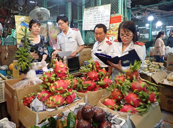 An toàn thực phẩm dịp cuối năm: Đến hẹn lại... lo ảnh 1