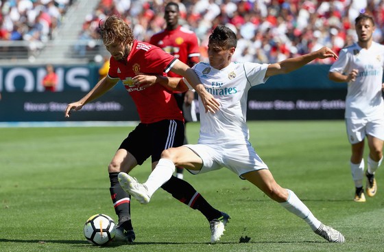 Real Madrid - Man.United: Lần đầu cho Mourinho? ảnh 2