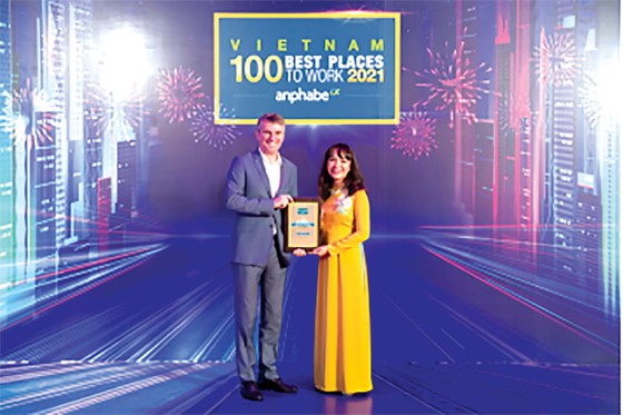 Sanofi thăng hạng trong Tốp 100 Nơi làm việc tốt nhất Việt Nam