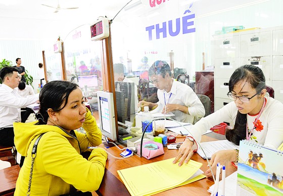 An tâm cống hiến từ nguồn thu nhập tăng thêm ảnh 2