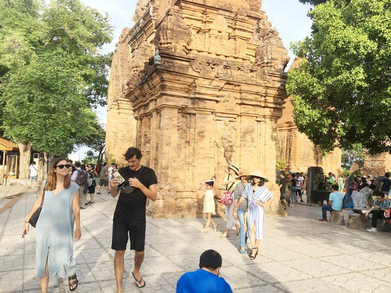 Doanh nghiệp lữ hành: Giữ khách bằng nhiều cách ảnh 1 Doanh nghiệp lữ hành: Giữ khách bằng nhiều cách ảnh 1