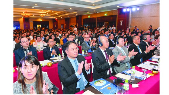 “Bà mối” dắt nhà đầu tư nước ngoài vào TPHCM ảnh 1