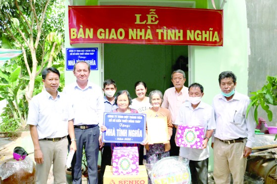 Lễ bàn giao nhà tình nghĩa cho gia đình người có công với Cách mạng tại TP Cao Lãnh, Đồng Tháp ảnh 1