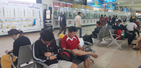 Thờ ơ việc đeo khẩu trang nơi công cộng ảnh 1