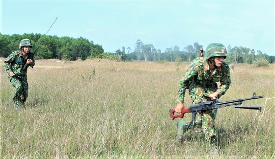 Luyện binh ứng chiến ảnh 7